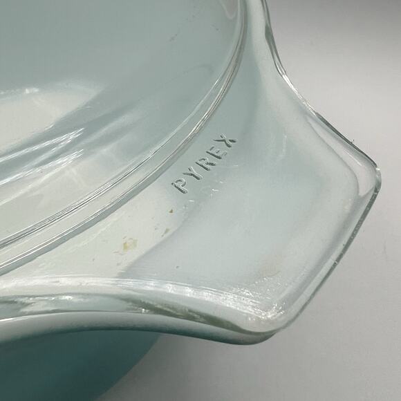 Vintage Pyrex Turquoise 474-B 1.5 Quart Casserole w/ Lid 474-C Complete EUC - Picture 4 of 10